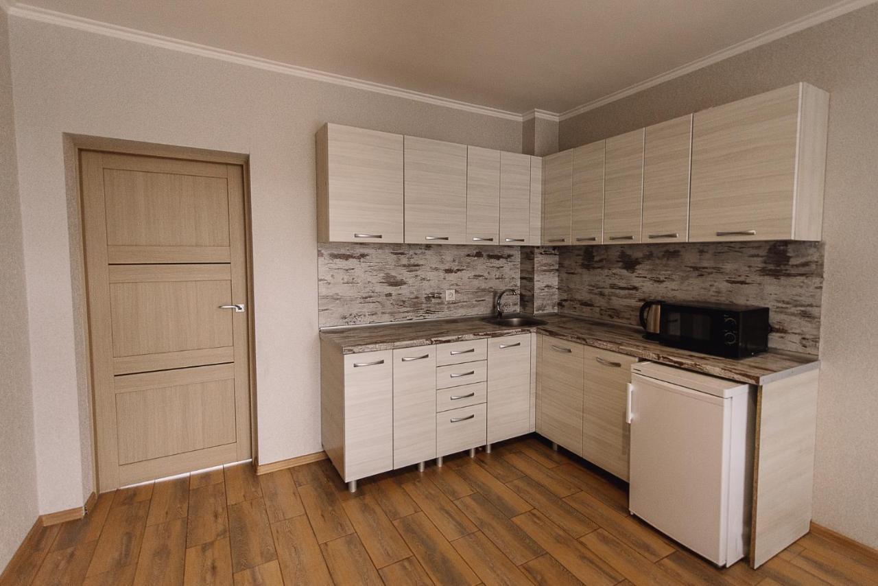 Brooklyn 2 Otel Yablunytsia Dış mekan fotoğraf